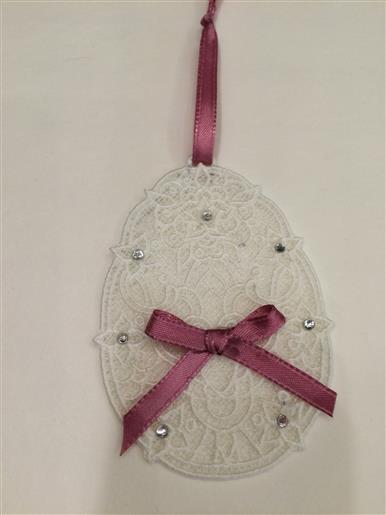 How to Decorate Free Standing Lace Easter Eggs