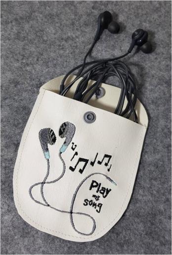 Earphone Pouch