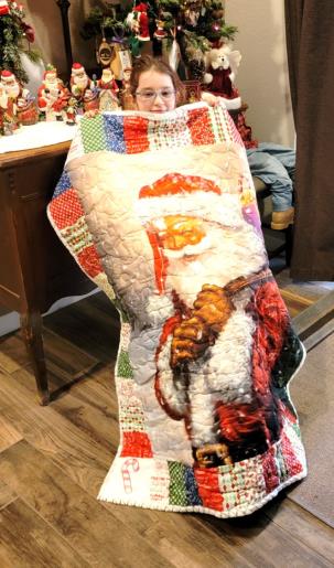 Santa Brings Presents Cuddly Quilt