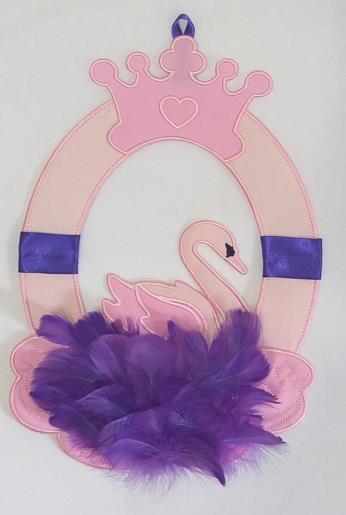 ITH Swan Garland