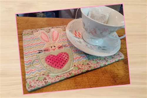 ITH EASTER MUG RUG